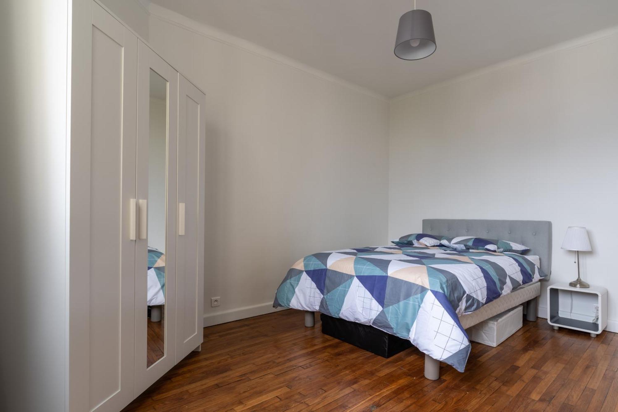 Charmant 2 Pieces Pour 4 Personnes A Courbevoie Apartment Ngoại thất bức ảnh